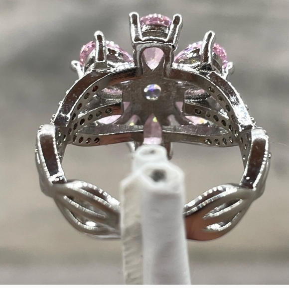 Beautiful Statement Flower Pink White Cubic Zirconia Silver Plated Ring Size 5 - Picture 7 of 13